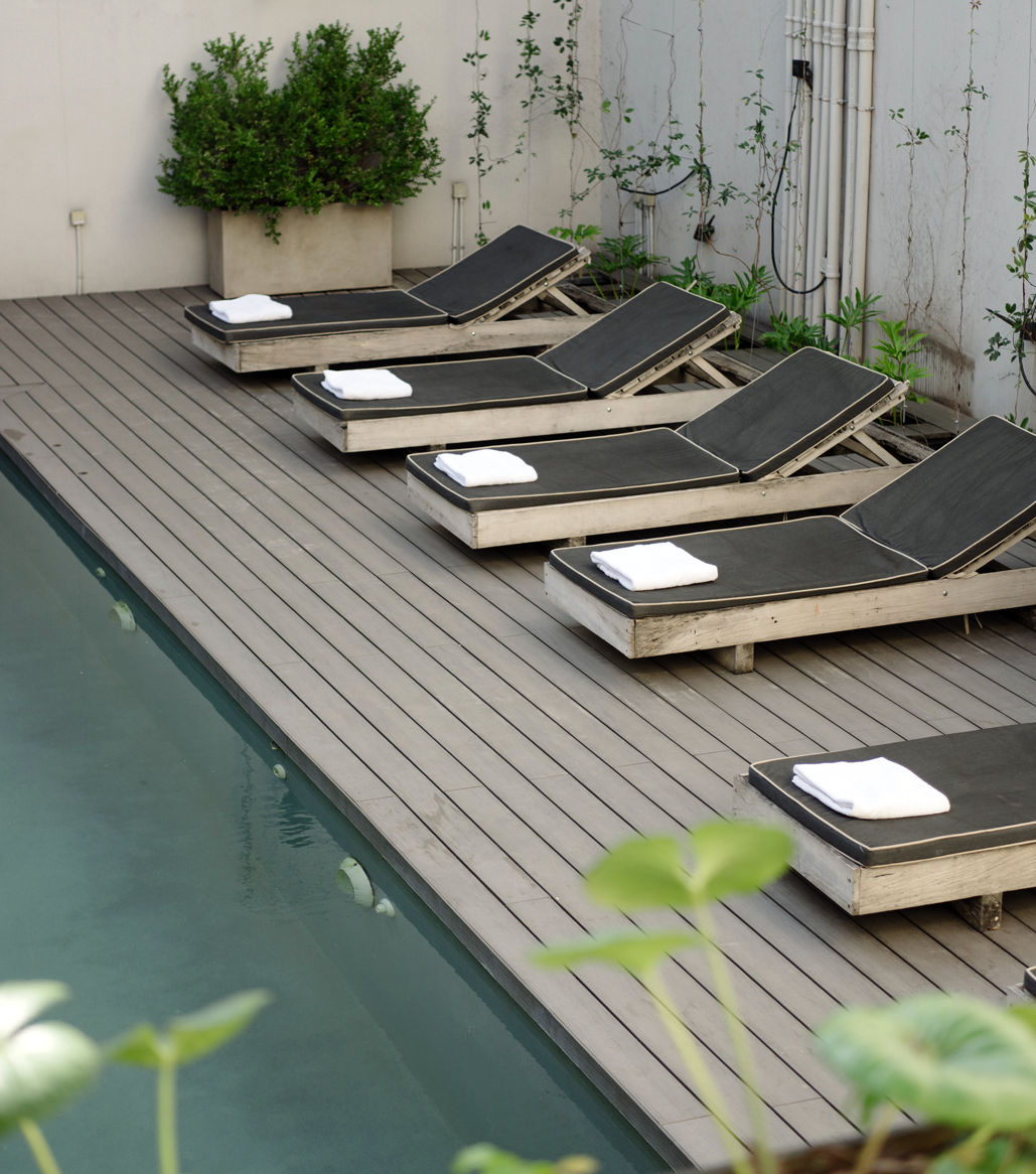 Piscina y Solárium - Hotel Krista